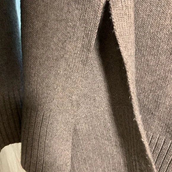 H&M Taupe Turtleneck Sweater - Picture 3 of 4